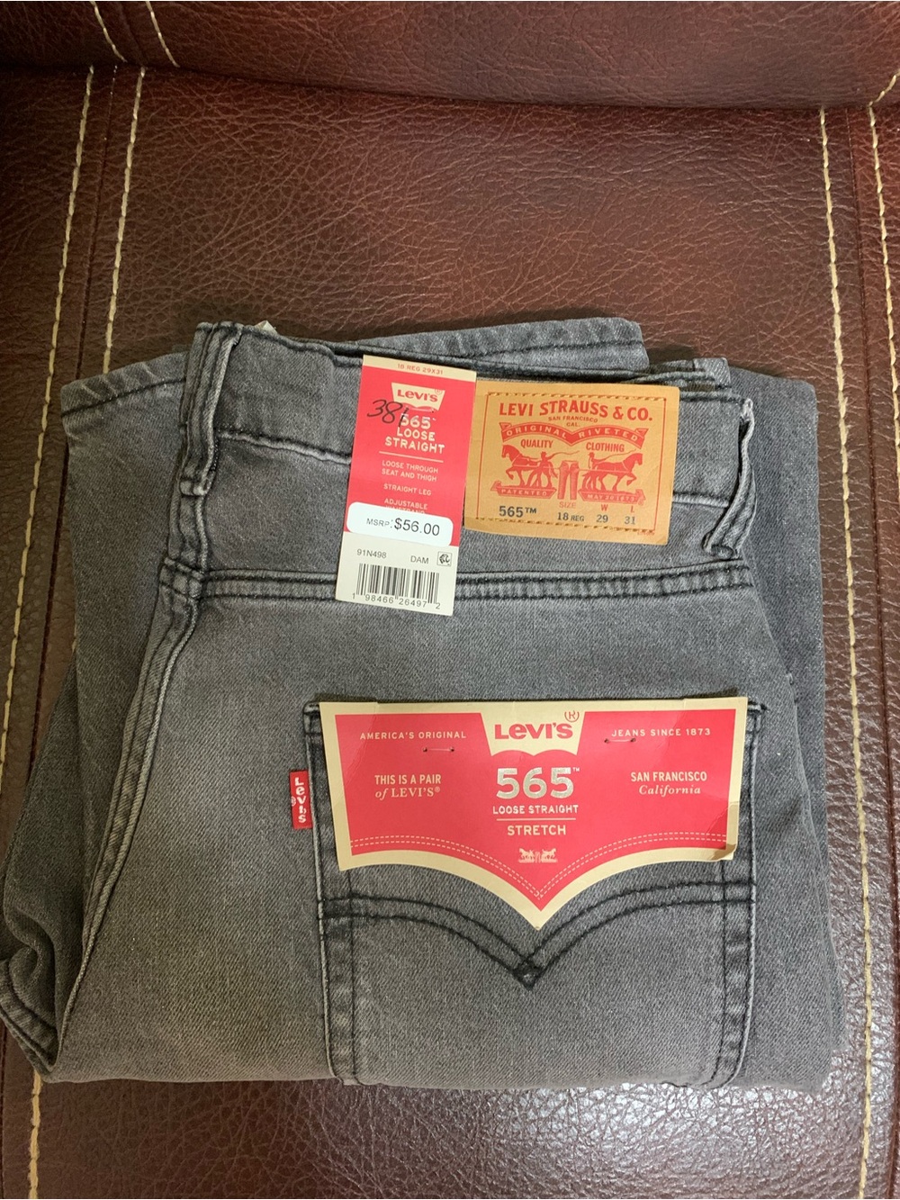 Boy’s NWT’s  Levi’s 565 loose fit straight size 18 regular 29x31